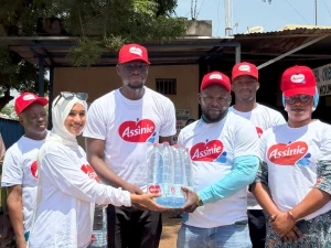 Lire la suite à propos de l’article Action de solidarité : un geste d’amour et de soutien aux mamans et au personnel soignant de Bamako